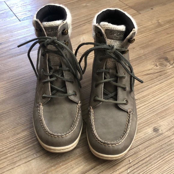 Women’s Sperry Ankle Shoes - Picture 1 of 7